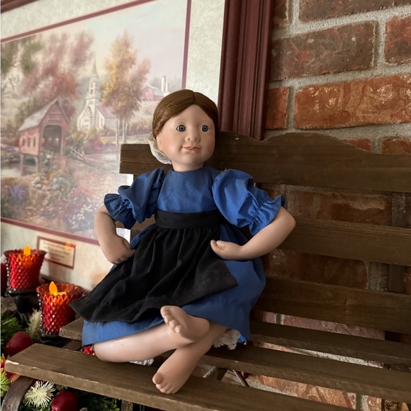 ❤️ 1990 Amish Blessings Porcelain Rebecca
Doll Julie Good Kruger Edwin M Knowles - Picture 1 of 16
